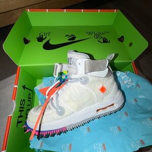 Off-White White and Orange Sneakers
